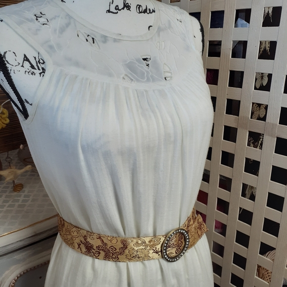 Ella Miss White Sleeveless Dress - Picture 2 of 7